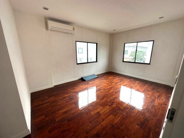 ประกาศฟรี! ซื้อ-ขาย-เช่า คอนโด บ้าน ทาวน์โฮม ที่ดิน และพื้นที่เชิงพาณิชย์ทั่วประเทศไทย ทุกทำเล ทุกงบประมาณ ไม่มีค่าใช้จ่าย ลงง่าย ขายไว เข้าถึงผู้ซื้อโดยตรง 5 317840pic4.jpg