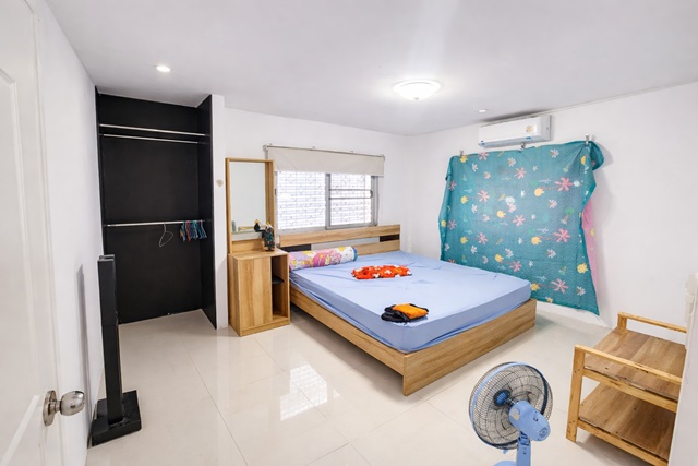 ประกาศฟรี! ซื้อ-ขาย-เช่า คอนโด บ้าน ทาวน์โฮม ที่ดิน และพื้นที่เชิงพาณิชย์ทั่วประเทศไทย ทุกทำเล ทุกงบประมาณ ไม่มีค่าใช้จ่าย ลงง่าย ขายไว เข้าถึงผู้ซื้อโดยตรง 5 259700pic4.jpg