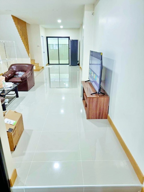 ประกาศฟรี! ซื้อ-ขาย-เช่า คอนโด บ้าน ทาวน์โฮม ที่ดิน และพื้นที่เชิงพาณิชย์ทั่วประเทศไทย ทุกทำเล ทุกงบประมาณ ไม่มีค่าใช้จ่าย ลงง่าย ขายไว เข้าถึงผู้ซื้อโดยตรง 3 259661pic2.jpg