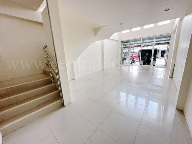 ประกาศฟรี! ซื้อ-ขาย-เช่า คอนโด บ้าน ทาวน์โฮม ที่ดิน และพื้นที่เชิงพาณิชย์ทั่วประเทศไทย ทุกทำเล ทุกงบประมาณ ไม่มีค่าใช้จ่าย ลงง่าย ขายไว เข้าถึงผู้ซื้อโดยตรง 5 294446pic4.jpg