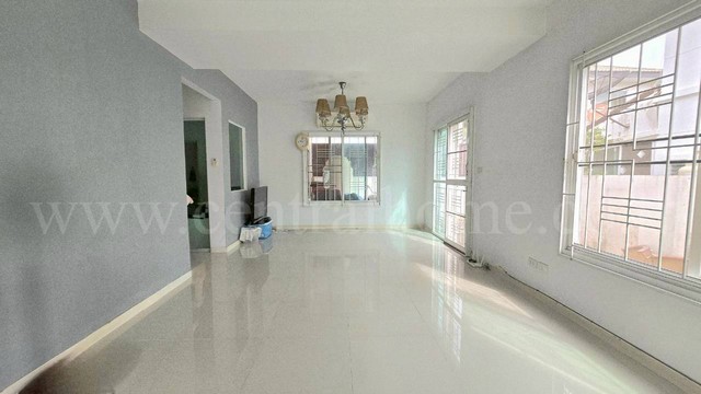 ประกาศฟรี! ซื้อ-ขาย-เช่า คอนโด บ้าน ทาวน์โฮม ที่ดิน และพื้นที่เชิงพาณิชย์ทั่วประเทศไทย ทุกทำเล ทุกงบประมาณ ไม่มีค่าใช้จ่าย ลงง่าย ขายไว เข้าถึงผู้ซื้อโดยตรง 3 292673pic2.jpg