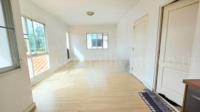 ประกาศฟรี! ซื้อ-ขาย-เช่า คอนโด บ้าน ทาวน์โฮม ที่ดิน และพื้นที่เชิงพาณิชย์ทั่วประเทศไทย ทุกทำเล ทุกงบประมาณ ไม่มีค่าใช้จ่าย ลงง่าย ขายไว เข้าถึงผู้ซื้อโดยตรง 5 292673pic4.jpg