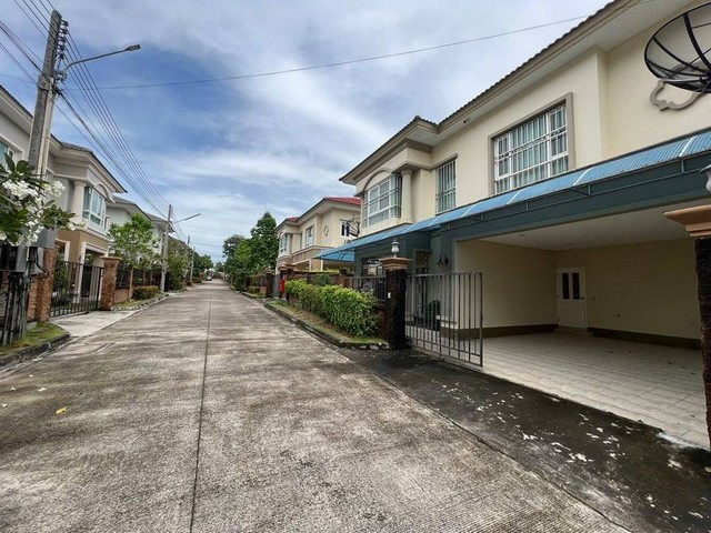 ประกาศฟรี! ซื้อ-ขาย-เช่า คอนโด บ้าน ทาวน์โฮม ที่ดิน และพื้นที่เชิงพาณิชย์ทั่วประเทศไทย ทุกทำเล ทุกงบประมาณ ไม่มีค่าใช้จ่าย ลงง่าย ขายไว เข้าถึงผู้ซื้อโดยตรง 3 301359pic2.jpg