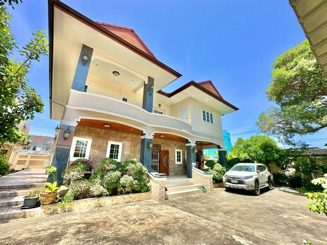 ประกาศฟรี! ซื้อ-ขาย-เช่า คอนโด บ้าน ทาวน์โฮม ที่ดิน และพื้นที่เชิงพาณิชย์ทั่วประเทศไทย ทุกทำเล ทุกงบประมาณ ไม่มีค่าใช้จ่าย ลงง่าย ขายไว เข้าถึงผู้ซื้อโดยตรง 2 301347pic1.jpg