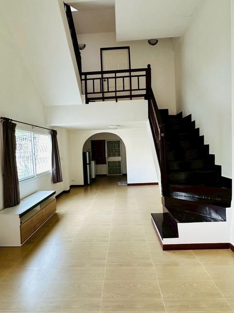 ประกาศฟรี! ซื้อ-ขาย-เช่า คอนโด บ้าน ทาวน์โฮม ที่ดิน และพื้นที่เชิงพาณิชย์ทั่วประเทศไทย ทุกทำเล ทุกงบประมาณ ไม่มีค่าใช้จ่าย ลงง่าย ขายไว เข้าถึงผู้ซื้อโดยตรง 5 519572pic4.jpg