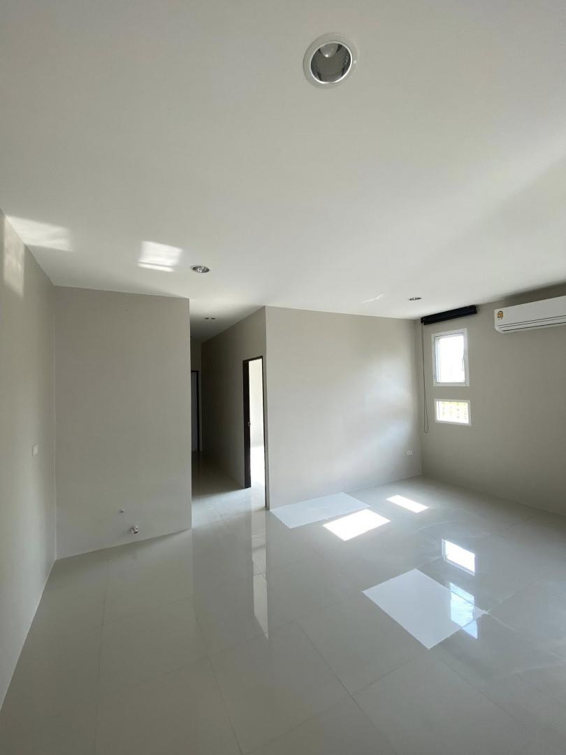 ประกาศฟรี! ซื้อ-ขาย-เช่า คอนโด บ้าน ทาวน์โฮม ที่ดิน และพื้นที่เชิงพาณิชย์ทั่วประเทศไทย ทุกทำเล ทุกงบประมาณ ไม่มีค่าใช้จ่าย ลงง่าย ขายไว เข้าถึงผู้ซื้อโดยตรง 4 519562pic3.jpg