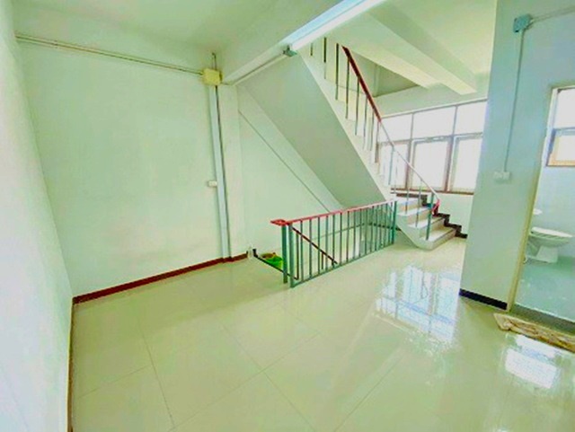 ประกาศฟรี! ซื้อ-ขาย-เช่า คอนโด บ้าน ทาวน์โฮม ที่ดิน และพื้นที่เชิงพาณิชย์ทั่วประเทศไทย ทุกทำเล ทุกงบประมาณ ไม่มีค่าใช้จ่าย ลงง่าย ขายไว เข้าถึงผู้ซื้อโดยตรง 4 317815pic3.jpg