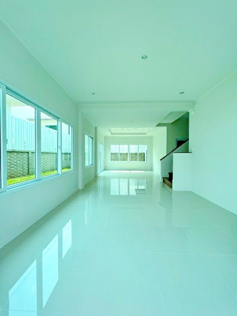 ประกาศฟรี! ซื้อ-ขาย-เช่า คอนโด บ้าน ทาวน์โฮม ที่ดิน และพื้นที่เชิงพาณิชย์ทั่วประเทศไทย ทุกทำเล ทุกงบประมาณ ไม่มีค่าใช้จ่าย ลงง่าย ขายไว เข้าถึงผู้ซื้อโดยตรง 4 317750pic3.jpg