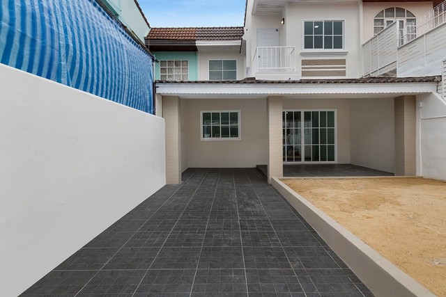 ประกาศฟรี! ซื้อ-ขาย-เช่า คอนโด บ้าน ทาวน์โฮม ที่ดิน และพื้นที่เชิงพาณิชย์ทั่วประเทศไทย ทุกทำเล ทุกงบประมาณ ไม่มีค่าใช้จ่าย ลงง่าย ขายไว เข้าถึงผู้ซื้อโดยตรง 3 317923pic2.jpg