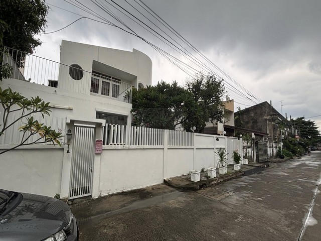 ประกาศฟรี! ซื้อ-ขาย-เช่า คอนโด บ้าน ทาวน์โฮม ที่ดิน และพื้นที่เชิงพาณิชย์ทั่วประเทศไทย ทุกทำเล ทุกงบประมาณ ไม่มีค่าใช้จ่าย ลงง่าย ขายไว เข้าถึงผู้ซื้อโดยตรง 2 494136pic1.jpg