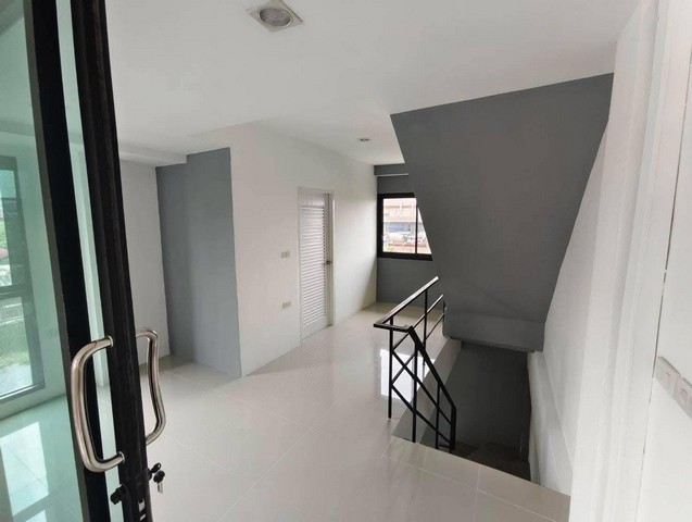 ประกาศฟรี! ซื้อ-ขาย-เช่า คอนโด บ้าน ทาวน์โฮม ที่ดิน และพื้นที่เชิงพาณิชย์ทั่วประเทศไทย ทุกทำเล ทุกงบประมาณ ไม่มีค่าใช้จ่าย ลงง่าย ขายไว เข้าถึงผู้ซื้อโดยตรง 5 519301pic4.jpg