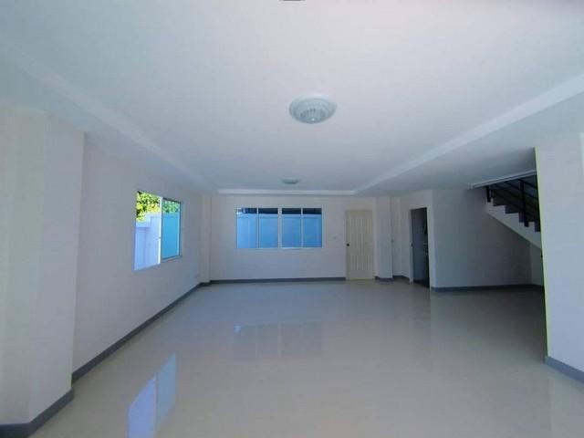 ประกาศฟรี! ซื้อ-ขาย-เช่า คอนโด บ้าน ทาวน์โฮม ที่ดิน และพื้นที่เชิงพาณิชย์ทั่วประเทศไทย ทุกทำเล ทุกงบประมาณ ไม่มีค่าใช้จ่าย ลงง่าย ขายไว เข้าถึงผู้ซื้อโดยตรง 5 518406pic4.jpg