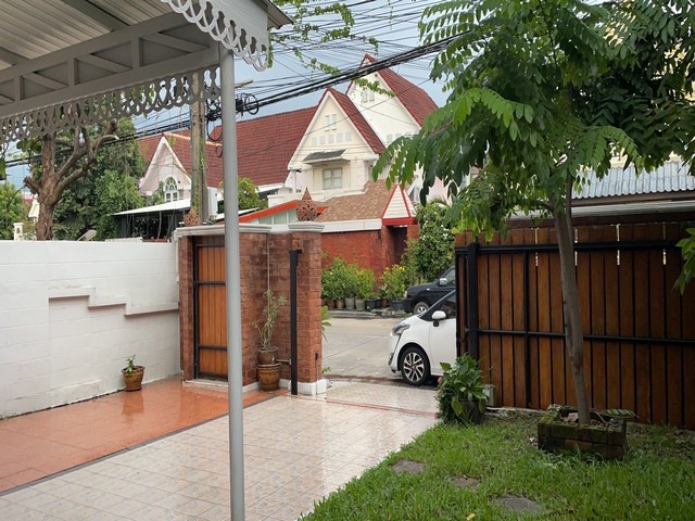 ประกาศฟรี! ซื้อ-ขาย-เช่า คอนโด บ้าน ทาวน์โฮม ที่ดิน และพื้นที่เชิงพาณิชย์ทั่วประเทศไทย ทุกทำเล ทุกงบประมาณ ไม่มีค่าใช้จ่าย ลงง่าย ขายไว เข้าถึงผู้ซื้อโดยตรง 3 516768pic2.jpg