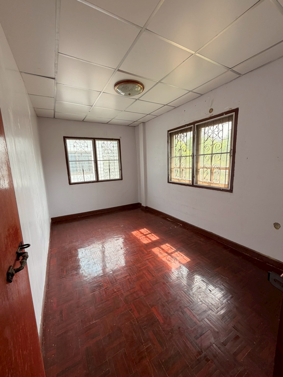 ประกาศฟรี! ซื้อ-ขาย-เช่า คอนโด บ้าน ทาวน์โฮม ที่ดิน และพื้นที่เชิงพาณิชย์ทั่วประเทศไทย ทุกทำเล ทุกงบประมาณ ไม่มีค่าใช้จ่าย ลงง่าย ขายไว เข้าถึงผู้ซื้อโดยตรง 3 317948pic2.jpg