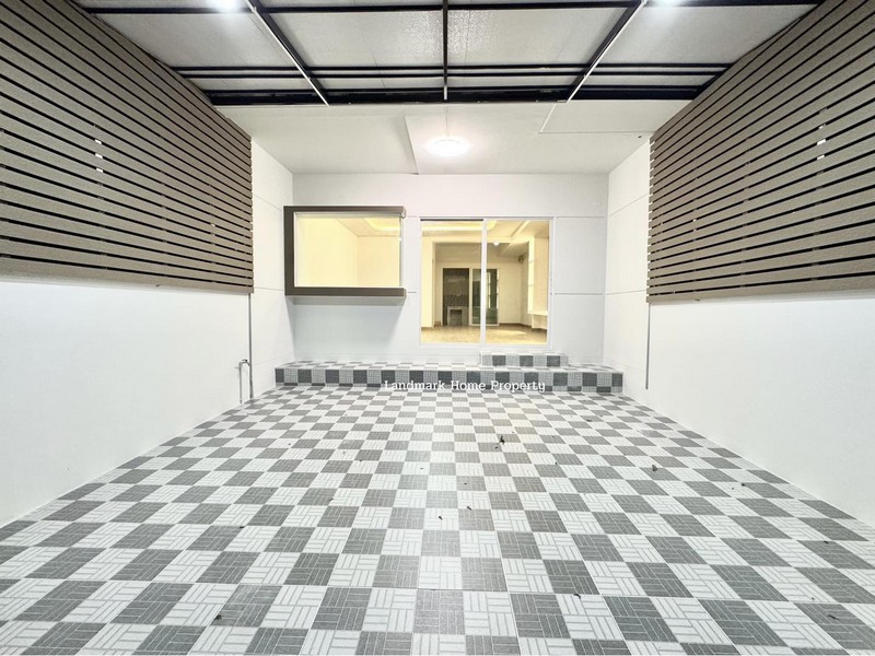 ประกาศฟรี! ซื้อ-ขาย-เช่า คอนโด บ้าน ทาวน์โฮม ที่ดิน และพื้นที่เชิงพาณิชย์ทั่วประเทศไทย ทุกทำเล ทุกงบประมาณ ไม่มีค่าใช้จ่าย ลงง่าย ขายไว เข้าถึงผู้ซื้อโดยตรง 3 317547pic2.jpg