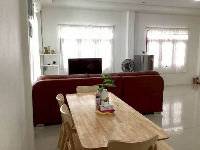 ประกาศฟรี! ซื้อ-ขาย-เช่า คอนโด บ้าน ทาวน์โฮม ที่ดิน และพื้นที่เชิงพาณิชย์ทั่วประเทศไทย ทุกทำเล ทุกงบประมาณ ไม่มีค่าใช้จ่าย ลงง่าย ขายไว เข้าถึงผู้ซื้อโดยตรง 5 301526pic4.jpg