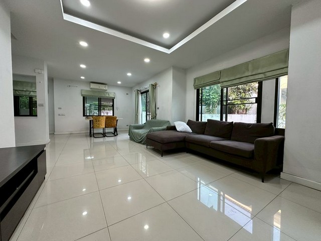 ประกาศฟรี! ซื้อ-ขาย-เช่า คอนโด บ้าน ทาวน์โฮม ที่ดิน และพื้นที่เชิงพาณิชย์ทั่วประเทศไทย ทุกทำเล ทุกงบประมาณ ไม่มีค่าใช้จ่าย ลงง่าย ขายไว เข้าถึงผู้ซื้อโดยตรง 4 317454pic3.jpg