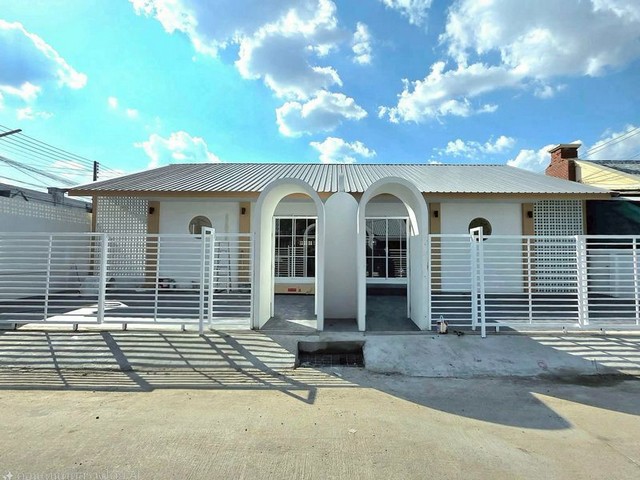 ประกาศฟรี! ซื้อ-ขาย-เช่า คอนโด บ้าน ทาวน์โฮม ที่ดิน และพื้นที่เชิงพาณิชย์ทั่วประเทศไทย ทุกทำเล ทุกงบประมาณ ไม่มีค่าใช้จ่าย ลงง่าย ขายไว เข้าถึงผู้ซื้อโดยตรง 2 259879pic1.jpg