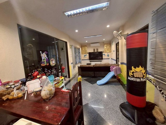 ประกาศฟรี! ซื้อ-ขาย-เช่า คอนโด บ้าน ทาวน์โฮม ที่ดิน และพื้นที่เชิงพาณิชย์ทั่วประเทศไทย ทุกทำเล ทุกงบประมาณ ไม่มีค่าใช้จ่าย ลงง่าย ขายไว เข้าถึงผู้ซื้อโดยตรง 5 259857pic4.jpg