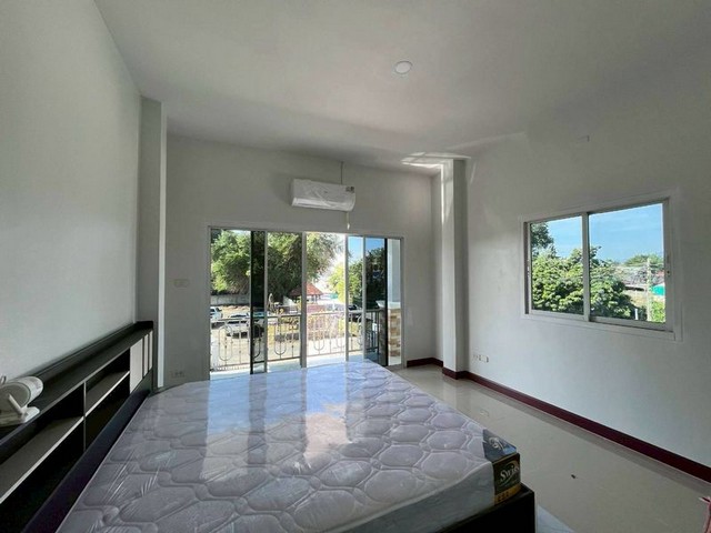 ประกาศฟรี! ซื้อ-ขาย-เช่า คอนโด บ้าน ทาวน์โฮม ที่ดิน และพื้นที่เชิงพาณิชย์ทั่วประเทศไทย ทุกทำเล ทุกงบประมาณ ไม่มีค่าใช้จ่าย ลงง่าย ขายไว เข้าถึงผู้ซื้อโดยตรง 5 259928pic4.jpg