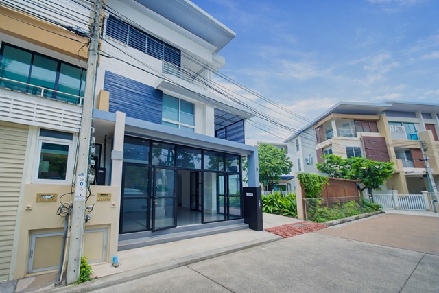 ประกาศฟรี! ซื้อ-ขาย-เช่า คอนโด บ้าน ทาวน์โฮม ที่ดิน และพื้นที่เชิงพาณิชย์ทั่วประเทศไทย ทุกทำเล ทุกงบประมาณ ไม่มีค่าใช้จ่าย ลงง่าย ขายไว เข้าถึงผู้ซื้อโดยตรง 2 259939pic1.jpg