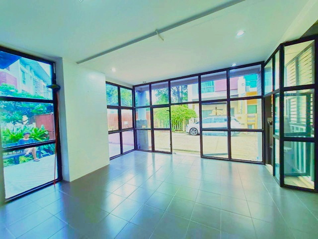 ประกาศฟรี! ซื้อ-ขาย-เช่า คอนโด บ้าน ทาวน์โฮม ที่ดิน และพื้นที่เชิงพาณิชย์ทั่วประเทศไทย ทุกทำเล ทุกงบประมาณ ไม่มีค่าใช้จ่าย ลงง่าย ขายไว เข้าถึงผู้ซื้อโดยตรง 4 259939pic3.jpg