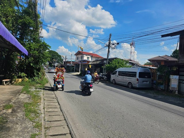 ประกาศฟรี! ซื้อ-ขาย-เช่า คอนโด บ้าน ทาวน์โฮม ที่ดิน และพื้นที่เชิงพาณิชย์ทั่วประเทศไทย ทุกทำเล ทุกงบประมาณ ไม่มีค่าใช้จ่าย ลงง่าย ขายไว เข้าถึงผู้ซื้อโดยตรง 3 318010pic2.jpg