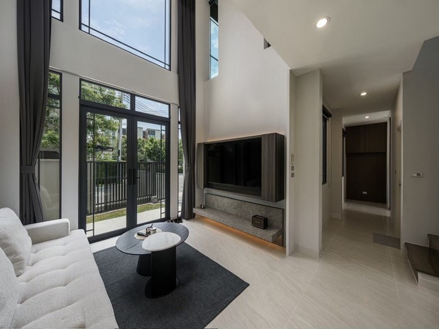 ประกาศฟรี! ซื้อ-ขาย-เช่า คอนโด บ้าน ทาวน์โฮม ที่ดิน และพื้นที่เชิงพาณิชย์ทั่วประเทศไทย ทุกทำเล ทุกงบประมาณ ไม่มีค่าใช้จ่าย ลงง่าย ขายไว เข้าถึงผู้ซื้อโดยตรง 4 519927pic3.jpg