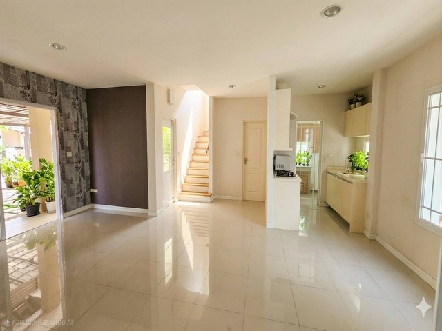 ประกาศฟรี! ซื้อ-ขาย-เช่า คอนโด บ้าน ทาวน์โฮม ที่ดิน และพื้นที่เชิงพาณิชย์ทั่วประเทศไทย ทุกทำเล ทุกงบประมาณ ไม่มีค่าใช้จ่าย ลงง่าย ขายไว เข้าถึงผู้ซื้อโดยตรง 4 519912pic3.jpg