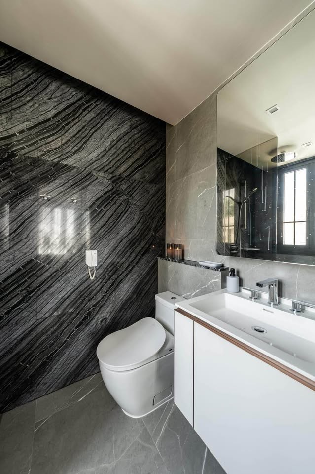 ประกาศฟรี! ซื้อ-ขาย-เช่า คอนโด บ้าน ทาวน์โฮม ที่ดิน และพื้นที่เชิงพาณิชย์ทั่วประเทศไทย ทุกทำเล ทุกงบประมาณ ไม่มีค่าใช้จ่าย ลงง่าย ขายไว เข้าถึงผู้ซื้อโดยตรง 5 519738pic4.jpg