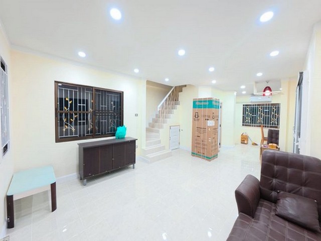 ประกาศฟรี! ซื้อ-ขาย-เช่า คอนโด บ้าน ทาวน์โฮม ที่ดิน และพื้นที่เชิงพาณิชย์ทั่วประเทศไทย ทุกทำเล ทุกงบประมาณ ไม่มีค่าใช้จ่าย ลงง่าย ขายไว เข้าถึงผู้ซื้อโดยตรง 3 317932pic2.jpg