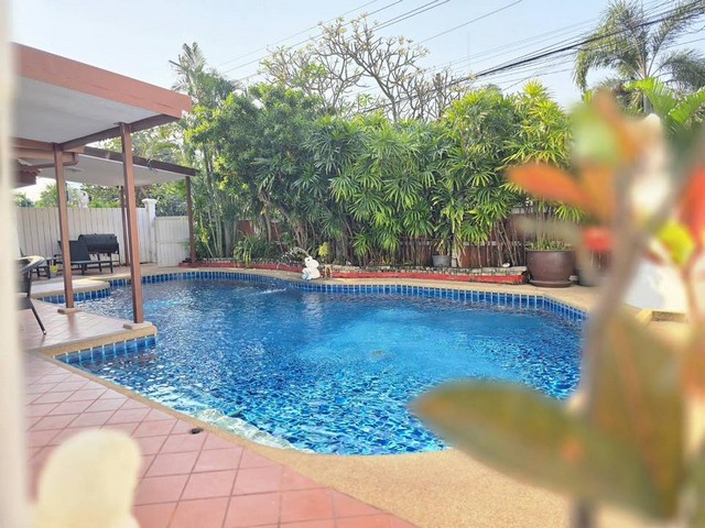 ประกาศฟรี! ซื้อ-ขาย-เช่า คอนโด บ้าน ทาวน์โฮม ที่ดิน และพื้นที่เชิงพาณิชย์ทั่วประเทศไทย ทุกทำเล ทุกงบประมาณ ไม่มีค่าใช้จ่าย ลงง่าย ขายไว เข้าถึงผู้ซื้อโดยตรง 2 318039pic1.jpg