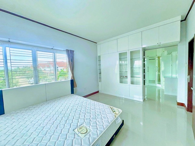 ประกาศฟรี! ซื้อ-ขาย-เช่า คอนโด บ้าน ทาวน์โฮม ที่ดิน และพื้นที่เชิงพาณิชย์ทั่วประเทศไทย ทุกทำเล ทุกงบประมาณ ไม่มีค่าใช้จ่าย ลงง่าย ขายไว เข้าถึงผู้ซื้อโดยตรง 3 317985pic2.jpg