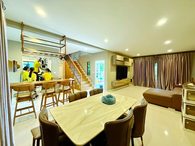 ประกาศฟรี! ซื้อ-ขาย-เช่า คอนโด บ้าน ทาวน์โฮม ที่ดิน และพื้นที่เชิงพาณิชย์ทั่วประเทศไทย ทุกทำเล ทุกงบประมาณ ไม่มีค่าใช้จ่าย ลงง่าย ขายไว เข้าถึงผู้ซื้อโดยตรง 5 260000pic4.jpg