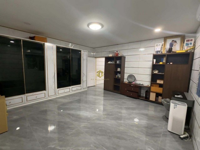 ประกาศฟรี! ซื้อ-ขาย-เช่า คอนโด บ้าน ทาวน์โฮม ที่ดิน และพื้นที่เชิงพาณิชย์ทั่วประเทศไทย ทุกทำเล ทุกงบประมาณ ไม่มีค่าใช้จ่าย ลงง่าย ขายไว เข้าถึงผู้ซื้อโดยตรง 5 318066pic4.jpg