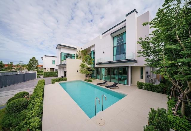 ประกาศฟรี! ซื้อ-ขาย-เช่า คอนโด บ้าน ทาวน์โฮม ที่ดิน และพื้นที่เชิงพาณิชย์ทั่วประเทศไทย ทุกทำเล ทุกงบประมาณ ไม่มีค่าใช้จ่าย ลงง่าย ขายไว เข้าถึงผู้ซื้อโดยตรง 3 517110pic2.jpg