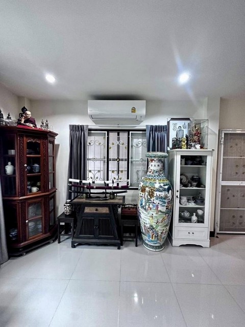 ประกาศฟรี! ซื้อ-ขาย-เช่า คอนโด บ้าน ทาวน์โฮม ที่ดิน และพื้นที่เชิงพาณิชย์ทั่วประเทศไทย ทุกทำเล ทุกงบประมาณ ไม่มีค่าใช้จ่าย ลงง่าย ขายไว เข้าถึงผู้ซื้อโดยตรง 4 517103pic3.jpg