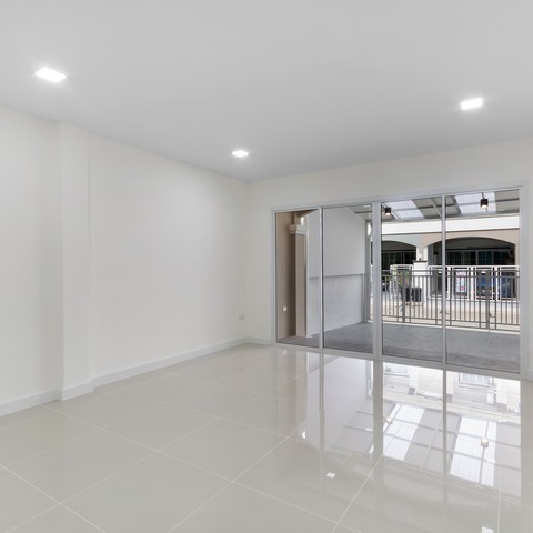 ประกาศฟรี! ซื้อ-ขาย-เช่า คอนโด บ้าน ทาวน์โฮม ที่ดิน และพื้นที่เชิงพาณิชย์ทั่วประเทศไทย ทุกทำเล ทุกงบประมาณ ไม่มีค่าใช้จ่าย ลงง่าย ขายไว เข้าถึงผู้ซื้อโดยตรง 5 318107pic4.jpg