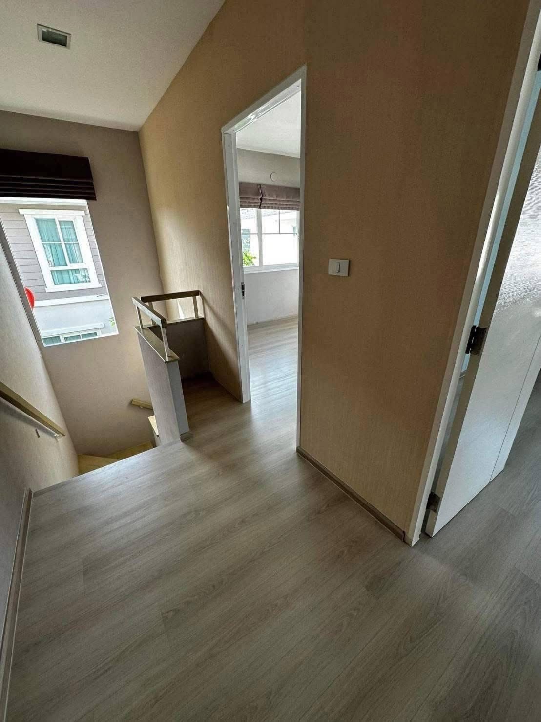 ประกาศฟรี! ซื้อ-ขาย-เช่า คอนโด บ้าน ทาวน์โฮม ที่ดิน และพื้นที่เชิงพาณิชย์ทั่วประเทศไทย ทุกทำเล ทุกงบประมาณ ไม่มีค่าใช้จ่าย ลงง่าย ขายไว เข้าถึงผู้ซื้อโดยตรง 5 318106pic4.jpg