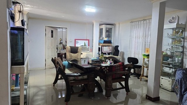 ประกาศฟรี! ซื้อ-ขาย-เช่า คอนโด บ้าน ทาวน์โฮม ที่ดิน และพื้นที่เชิงพาณิชย์ทั่วประเทศไทย ทุกทำเล ทุกงบประมาณ ไม่มีค่าใช้จ่าย ลงง่าย ขายไว เข้าถึงผู้ซื้อโดยตรง 3 313416pic2.jpg