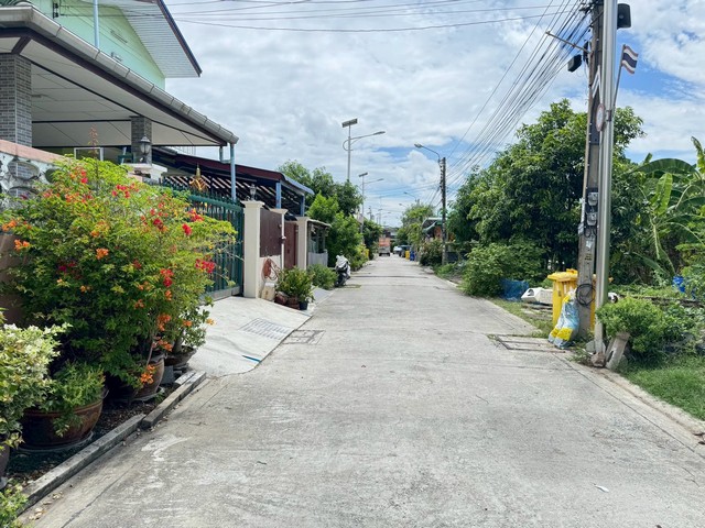 ประกาศฟรี! ซื้อ-ขาย-เช่า คอนโด บ้าน ทาวน์โฮม ที่ดิน และพื้นที่เชิงพาณิชย์ทั่วประเทศไทย ทุกทำเล ทุกงบประมาณ ไม่มีค่าใช้จ่าย ลงง่าย ขายไว เข้าถึงผู้ซื้อโดยตรง 5 318114pic4.jpg