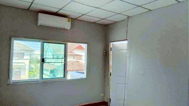 ประกาศฟรี! ซื้อ-ขาย-เช่า คอนโด บ้าน ทาวน์โฮม ที่ดิน และพื้นที่เชิงพาณิชย์ทั่วประเทศไทย ทุกทำเล ทุกงบประมาณ ไม่มีค่าใช้จ่าย ลงง่าย ขายไว เข้าถึงผู้ซื้อโดยตรง 5 317887pic4.jpg