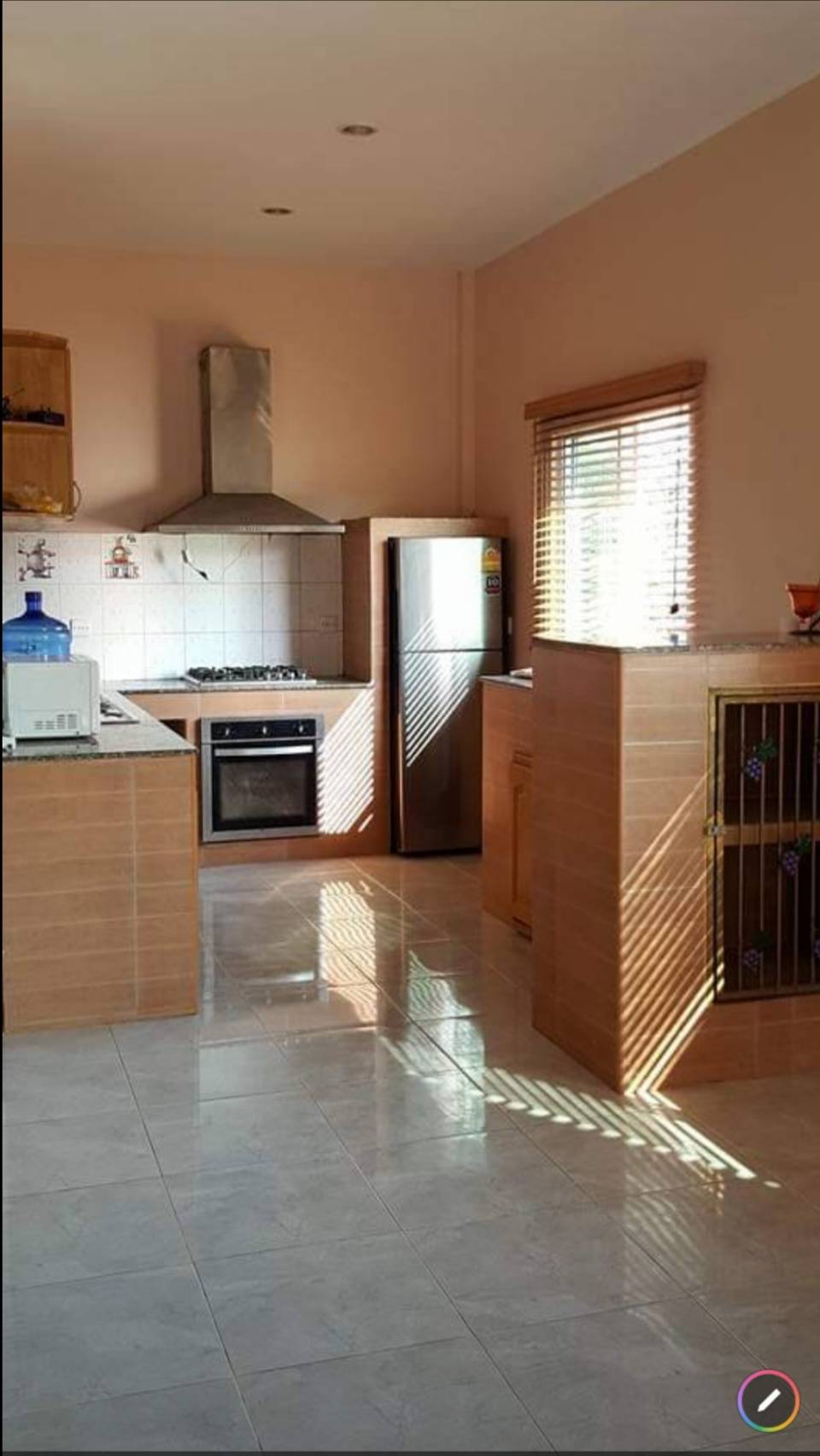 ประกาศฟรี! ซื้อ-ขาย-เช่า คอนโด บ้าน ทาวน์โฮม ที่ดิน และพื้นที่เชิงพาณิชย์ทั่วประเทศไทย ทุกทำเล ทุกงบประมาณ ไม่มีค่าใช้จ่าย ลงง่าย ขายไว เข้าถึงผู้ซื้อโดยตรง 5 318148pic4.jpg