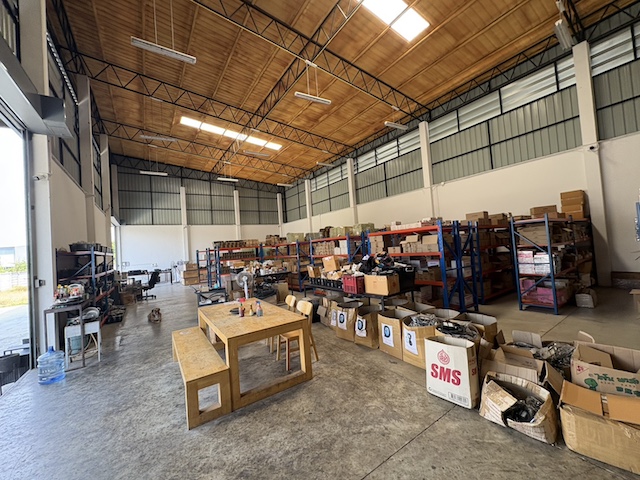 ประกาศฟรี! ซื้อ-ขาย-เช่า คอนโด บ้าน ทาวน์โฮม ที่ดิน และพื้นที่เชิงพาณิชย์ทั่วประเทศไทย ทุกทำเล ทุกงบประมาณ ไม่มีค่าใช้จ่าย ลงง่าย ขายไว เข้าถึงผู้ซื้อโดยตรง 4 517376pic3.jpg