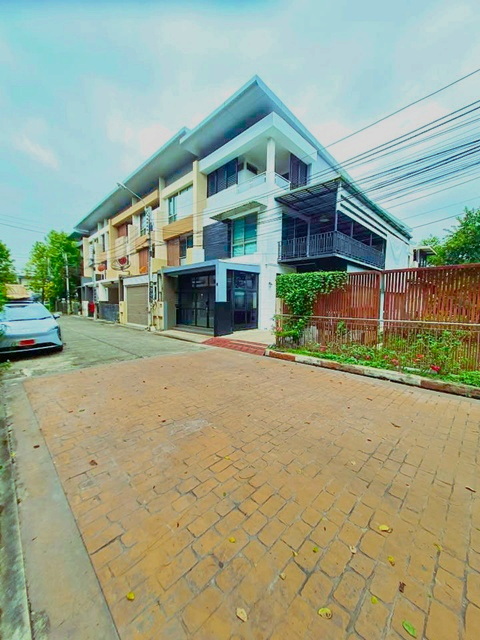 ประกาศฟรี! ซื้อ-ขาย-เช่า คอนโด บ้าน ทาวน์โฮม ที่ดิน และพื้นที่เชิงพาณิชย์ทั่วประเทศไทย ทุกทำเล ทุกงบประมาณ ไม่มีค่าใช้จ่าย ลงง่าย ขายไว เข้าถึงผู้ซื้อโดยตรง 3 259948pic2.jpg