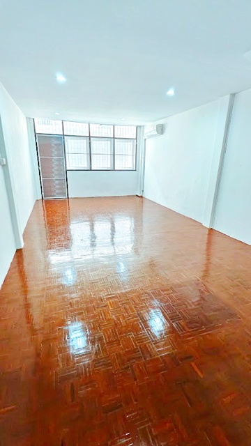 ประกาศฟรี! ซื้อ-ขาย-เช่า คอนโด บ้าน ทาวน์โฮม ที่ดิน และพื้นที่เชิงพาณิชย์ทั่วประเทศไทย ทุกทำเล ทุกงบประมาณ ไม่มีค่าใช้จ่าย ลงง่าย ขายไว เข้าถึงผู้ซื้อโดยตรง 4 259937pic3.jpg