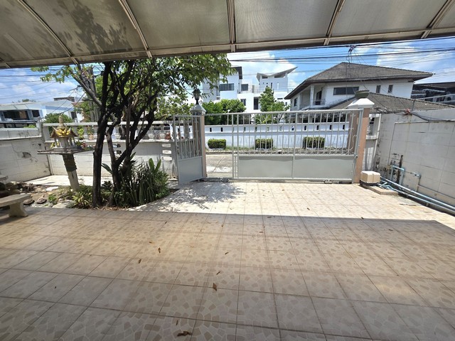 ประกาศฟรี! ซื้อ-ขาย-เช่า คอนโด บ้าน ทาวน์โฮม ที่ดิน และพื้นที่เชิงพาณิชย์ทั่วประเทศไทย ทุกทำเล ทุกงบประมาณ ไม่มีค่าใช้จ่าย ลงง่าย ขายไว เข้าถึงผู้ซื้อโดยตรง 4 318111pic3.jpg