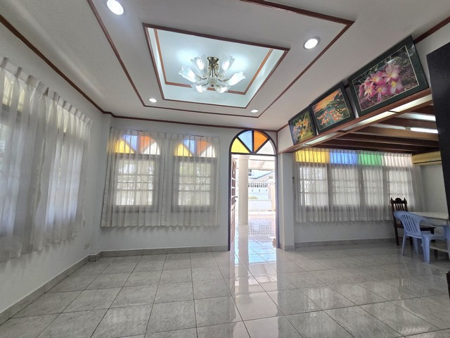 ประกาศฟรี! ซื้อ-ขาย-เช่า คอนโด บ้าน ทาวน์โฮม ที่ดิน และพื้นที่เชิงพาณิชย์ทั่วประเทศไทย ทุกทำเล ทุกงบประมาณ ไม่มีค่าใช้จ่าย ลงง่าย ขายไว เข้าถึงผู้ซื้อโดยตรง 5 318111pic4.jpg