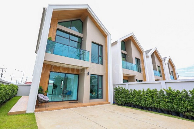 ประกาศฟรี! ซื้อ-ขาย-เช่า คอนโด บ้าน ทาวน์โฮม ที่ดิน และพื้นที่เชิงพาณิชย์ทั่วประเทศไทย ทุกทำเล ทุกงบประมาณ ไม่มีค่าใช้จ่าย ลงง่าย ขายไว เข้าถึงผู้ซื้อโดยตรง 2 260668pic1.jpg