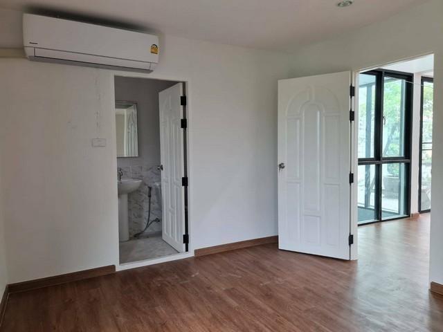 ประกาศฟรี! ซื้อ-ขาย-เช่า คอนโด บ้าน ทาวน์โฮม ที่ดิน และพื้นที่เชิงพาณิชย์ทั่วประเทศไทย ทุกทำเล ทุกงบประมาณ ไม่มีค่าใช้จ่าย ลงง่าย ขายไว เข้าถึงผู้ซื้อโดยตรง 5 517479pic4.jpg